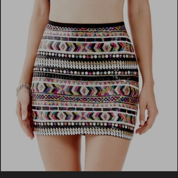 Guess Sequin Miniskirt Multicolor Tribal Pattern - Picture 2 of 7